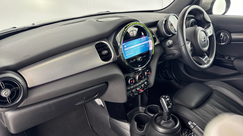 MINI Hatchback 1.5 Cooper Exclusive Premium 5dr Auto Petrol Hatchback